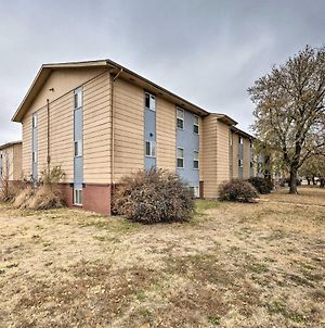 Wichita Retreat With Proximity To Downtown! Διαμέρισμα Exterior photo