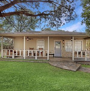Meadow Creek Cottage Wimberley Exterior photo