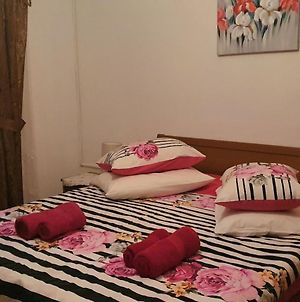 Rooms Roza With Private Bathroom Fuskulin Country Area 6 Km From The Beach Exterior photo