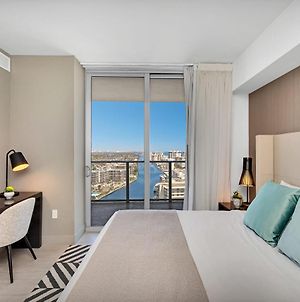 Highfloor With Stunning Views 22 Infinity Pool Διαμέρισμα Χόλιγουντ Exterior photo