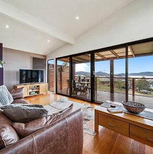 Ned Kelly'S Retreat - Sophisticated Style With Modern Convenience And Magical Outlook Βίλα Jindabyne Exterior photo