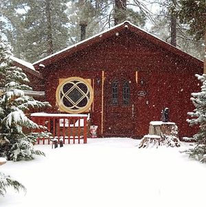 Romantic Crystal Cabin - Cozy And Beautifully Wooded Getaway Cabin With Hot Tub And A Fenced Yard! Cabin Βίλα Big Bear City Exterior photo
