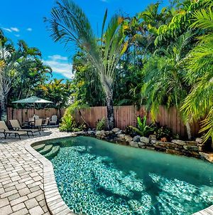 On Turtle Time - Beautifully Updated Wheated Pool Covered Porches Beach Gear Walk To Beach Βίλα Anna Maria Island Exterior photo