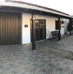 Casa No Bairro Centro Βίλα Piçarras Exterior photo