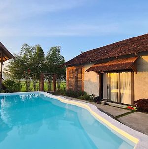 Classic Traditional Villa With Breathtaking View Pool Wifi Pantai Cenang  Exterior photo