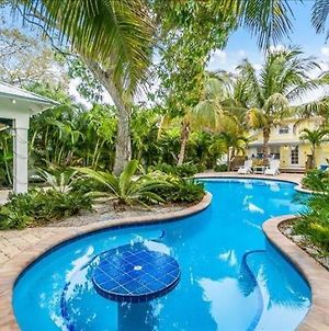 Coconut Lagoon - Lovely Historic Renovated Cottage Whuge Heated Pool Backyard Oasiscabanabar Anna Maria Island Exterior photo