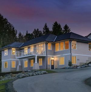 John And Jacqueline Big 4 Bd, 4 Ba Home, Steps To Ocean With Ev Charger Cowichan Bay Exterior photo