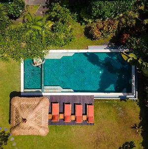 Kamayana - Villa Privee Tropicale, 22 Personnes Canggu Exterior photo