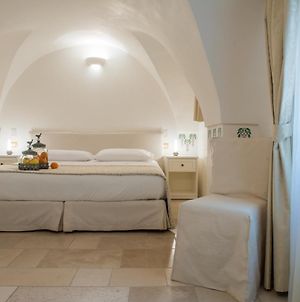 Dimora Dell'Osanna Bed and Breakfast Carovigno Exterior photo