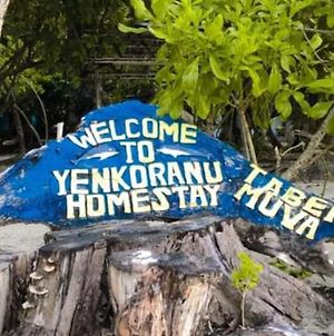 Yenkoranu Dive Center Homestay Waisai Exterior photo