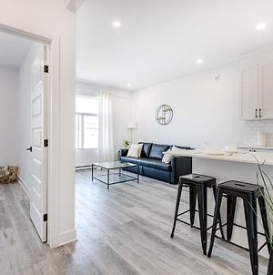 M11 Upscale Spacious 1Br Wkingbed Ac In Heart Of Plateaumile-End Μόντρεαλ Exterior photo