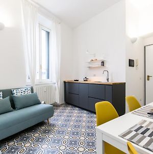 Giacosa Luxury Apartment - 7 Stops To Duomo Μιλάνο Exterior photo