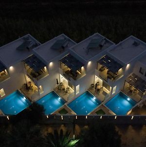 Skyros Blue Suites Exterior photo