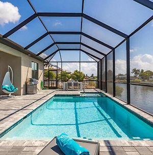 Waterfront W Pool & Hot Tub - Villa Azure - Roelens Vacations Κέιπ Κόραλ Exterior photo