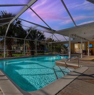 Waterfront Retreat W Heated Pool, Direct Gulf Access, Kayaks, & Paddle Board Dolphin Crossing Βίλα Κέιπ Κόραλ Exterior photo