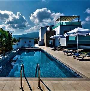 Xenos Villa 4 With A Private Pool Near The Sea Τιγκάκι Exterior photo