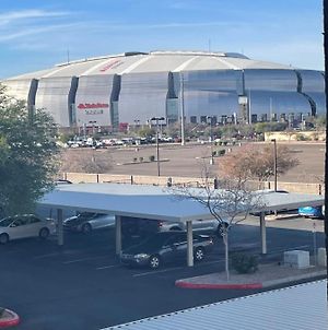 Super Bowl Stadium Rental Γκλέντεϊλ Exterior photo