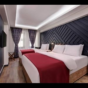 Room In Guest Room - Luxury Triple Room In Κωνσταντινούπολη Exterior photo