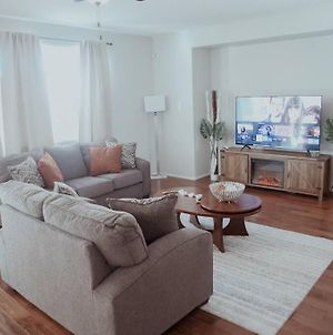Spacious Home W/ Netflix + Indoor Fireplace Λας Βέγκας Exterior photo