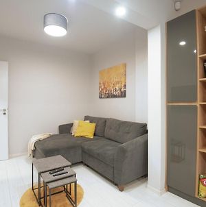 Cozy Apart With Kingsize Bed In The Heart Of Sofia Διαμέρισμα Exterior photo