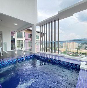 Lovely Penthouse With Private Pool And Bbq Διαμέρισμα Ampang  Exterior photo
