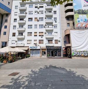 Downtown Belgrade Hostel And Apartments Exterior photo