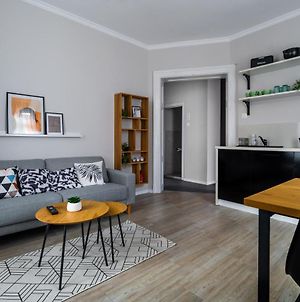 Boutique 2-Bedroom Apartment In Σόφια Exterior photo