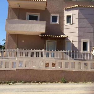 Seaside Holiday Home Near The Airport Αρτέμιδα Exterior photo