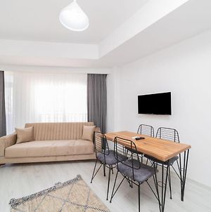 Modern And Comfortable Apartment In Muratpasa Αττάλεια Exterior photo