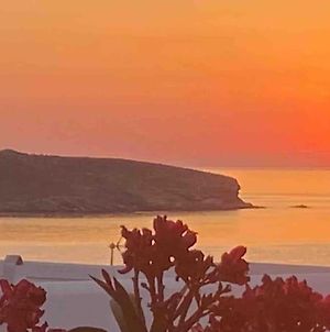 Tinos Beautiful Sunrise Apartment Near Agios Sostis Beach Exterior photo