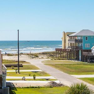 Good Times And Tan Lines Beach Pad - Easy Walk To Gulf Water Beach Entrance Βίλα Freeport Exterior photo