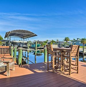 Upscale Cape Coral Villa With Pool And Boat Dock Exterior photo