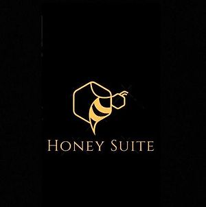Honey Suite Τίρανα Exterior photo