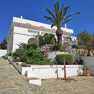 Superior Beachfront Apartment In Aghios Emilianos - Πόρτο Χέλι Exterior photo