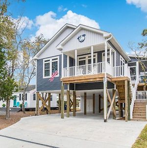 Bb And T By The Sea Βίλα Oak Island Exterior photo