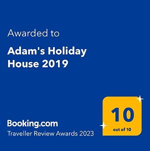 Adam'S Holiday House 2019 Βίλα Karianí Exterior photo