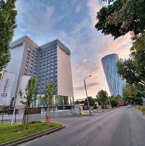 Suite Apartments Business District Of Βουκουρέστι Exterior photo