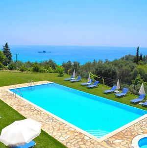Paradise Apartments And Studio With Swimming Pool In Pelekas Beach, Corfu Exterior photo
