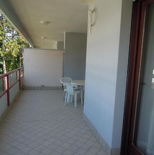 Two-Room Apartment With Balcony, Free Wifi And Air Conditioning Μπιμπιόνε Exterior photo