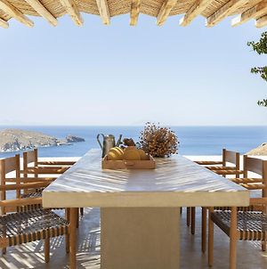 Kir Mimis Awarded Cycladic Villa Σέριφος Exterior photo