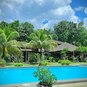 Lui Farm Villa - Private Villa For Staycation & Retreat Hulu Langat Exterior photo