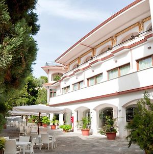 Hotel Paradiso Santa Maria di Castellabate Exterior photo