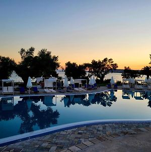 O Paradise Beach Resort & Spa (Adults Only) Ερέτρια Exterior photo