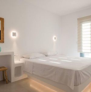 Aba Ηospitalite Paros- The Double Guests Bedroom, Naousa Exterior photo