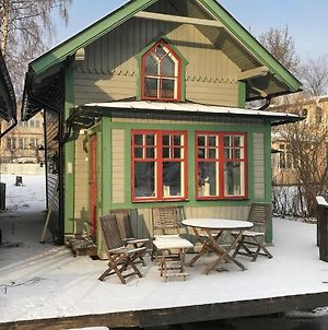 Nice Home In Vaxholm With Sauna, 2 Bedrooms And Wifi Exterior photo