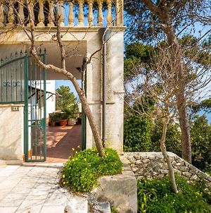 Bilocale Rosa Seaview In Villa Santa Cesarea Terme Exterior photo