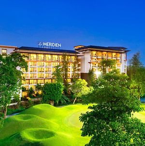 Le Meridien Suvarnabhumi Bangkok Golf Resort And Spa Exterior photo