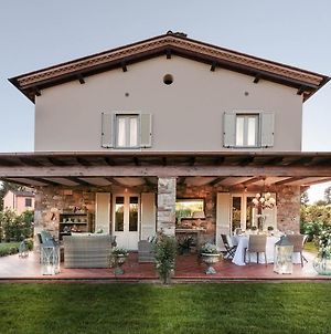 Villa Pemola A Luxury Farmhouse With Garden And Bikes In Lucca Town Capannori Exterior photo