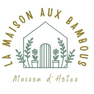 La Maison Aux Bambous Ξενοδοχείο Μοντρέιγ Exterior photo