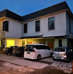 Mas Villa Hotel And Homestay Kuala Selangor Exterior photo